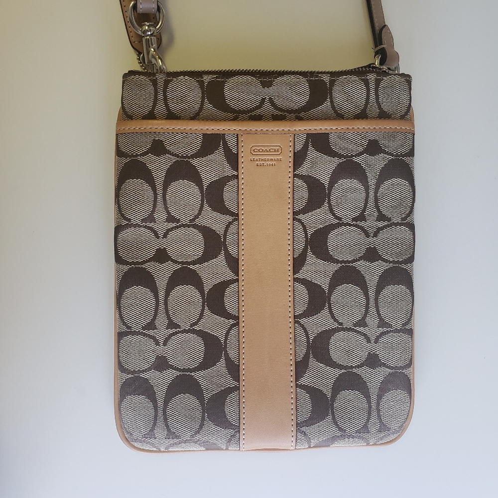 Vintage Coach kitt messenger crossbody bag